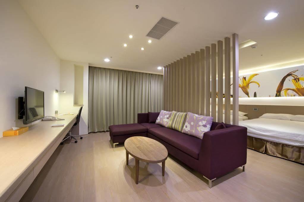Mellow Fields Penginapan 4*